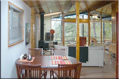 Schooner View Cottage, North Pender Island Accommodation