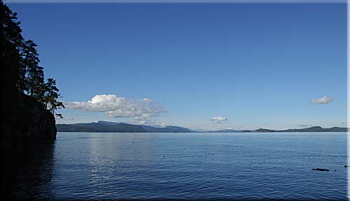 Dogwood Pointe, North Pender Island Accommodation