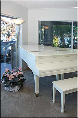 Dogwood Pointe, North Pender Island Accommodation