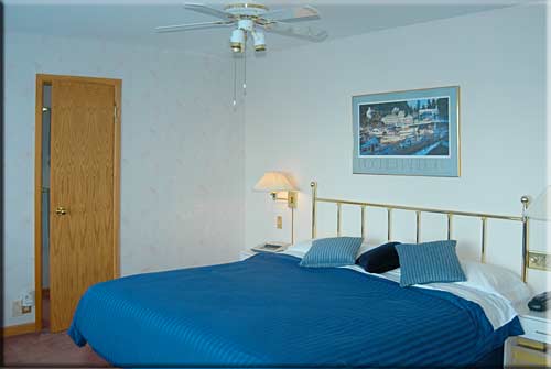 Eagle View, North Pender Island Accommodation