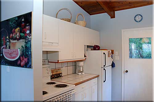 Eagle's Nest, North Pender Island Accommodation