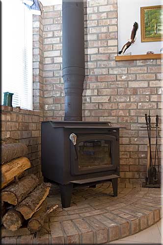 Eagle's Nest, North Pender Island Accommodation