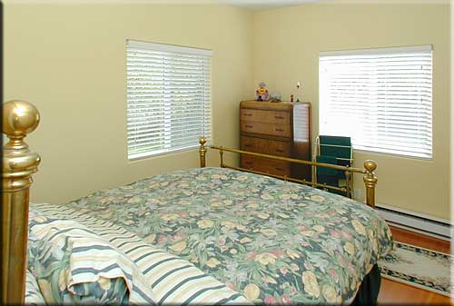 Emily's Cottage, North Pender Island Accommodation