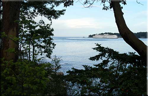 Galiano Waterfront Retreat, Galiano Island Island Accommodation