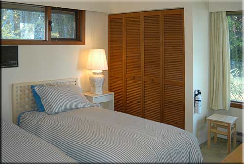 Galiano Waterfront Retreat, Galiano Island Island Accommodation