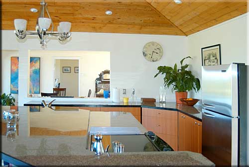 Hundred Hills House Luxury B & B, Salt Spring Island Accommodation