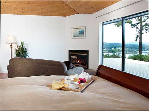 Hundred Hills House Luxury B & B, Salt Spring Island Accommodation