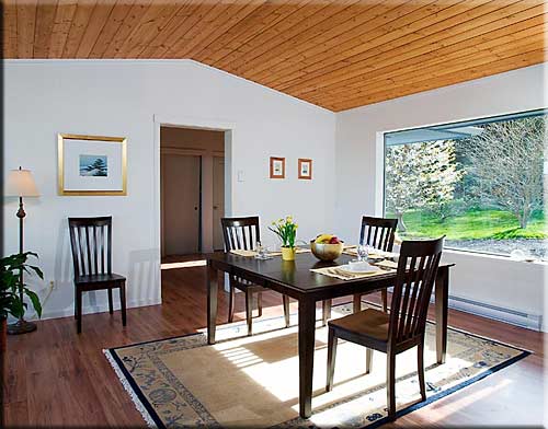 Hundred Hills House Luxury B & B, Salt Spring Island Accommodation