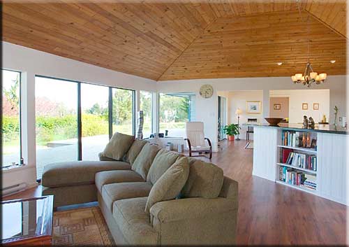 Hundred Hills House Luxury B & B, Salt Spring Island Accommodation