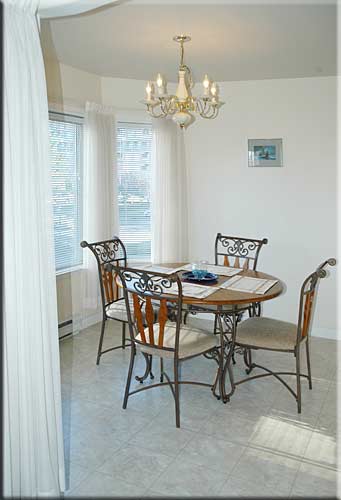 James Bay Retreat, Victoria Accommodation