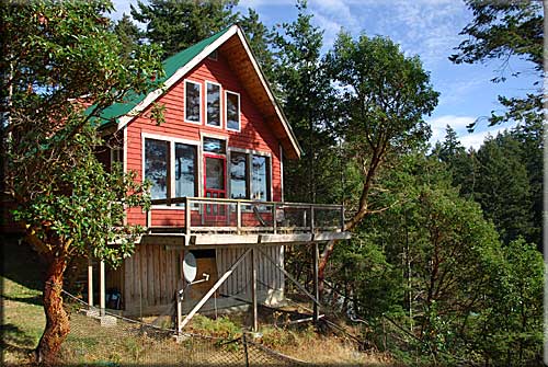 Sea Changes Cottage, Lasqueti Island Accommodation