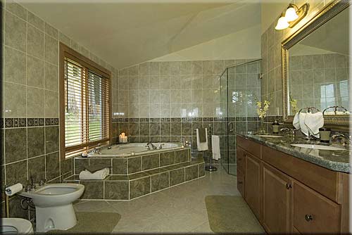 Lasqueti Wilderness, Lasqueti Island luxury waterfront accommodation, British Columbia, Canada