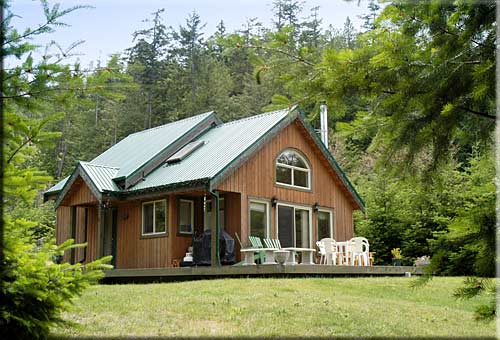 Mount Norman Hideaway, South Pender Island Accommodation