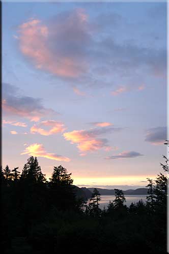 Mount Norman Hideaway, South Pender Island Accommodation