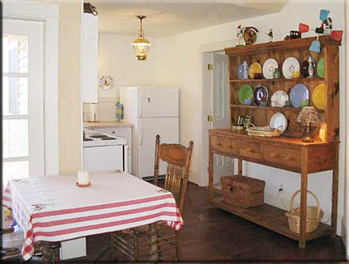 Enchanted Cottage, Salt Spring Island Accommodation