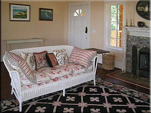 Enchanted Cottage, Salt Spring Island Accommodation
