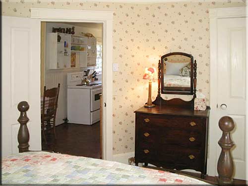 Enchanted Cottage, Salt Spring Island Accommodation