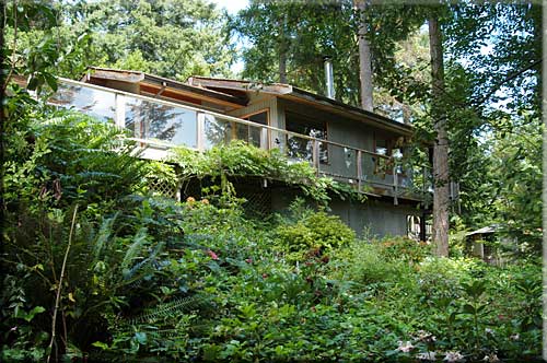 Salt Spring Oasis, Salt Spring Island Accommodation