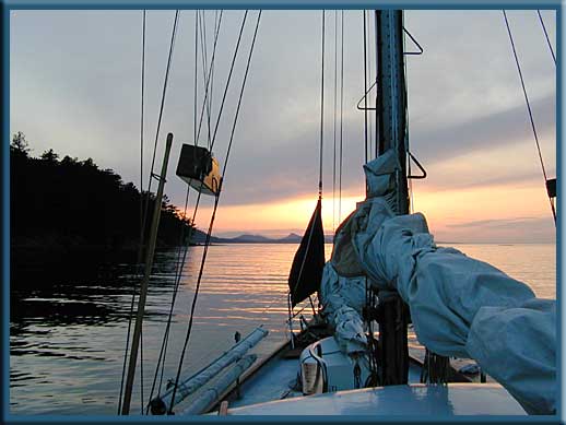 Cabbage & Tumbo Island - Anchoring at Tumbo and Cabbage Islands