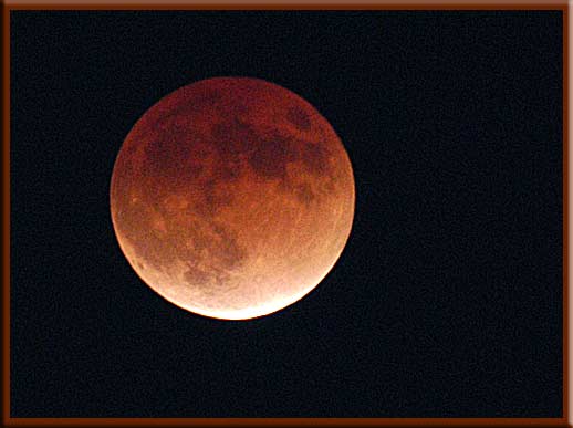 North Pender Island - The lunar eclipse from Pender Island