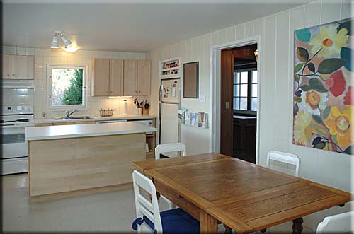 Westwind Cottage, North Pender Island Accommodation