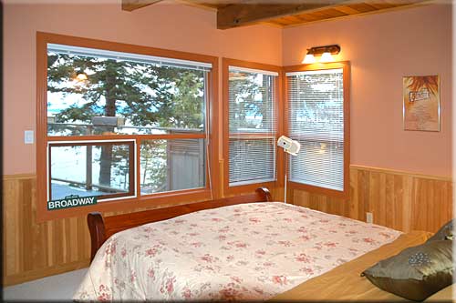 Whale Watch, North Pender Island Accommodation