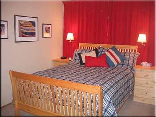 Whale of a View, North Pender Island Accommodation